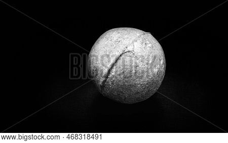 Chrome Cast Iron Steel Ball For Mines, Silver Metallic Ball, Metal Ball, Cast Steel, Industrial Use.