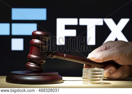 Syktyvkar, Komi, Russia, January 5, 2023, Ftx . Hammer On The Table On The Background Of The Ftx Log