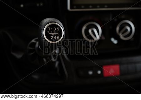 Six Speed Gear Shift In Truck Car