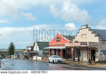 Bredasdorp, South Africa - Sep 23, 2022: A Street Scene, With Businesses, In Bredasdorp In The Weste