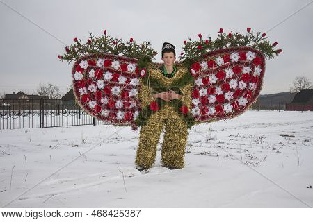Krasnoilsk, Ukraine - 13 Jan 2017: Malanka Bears From The Corners Of Trazhany And Dia Are Sometimes 