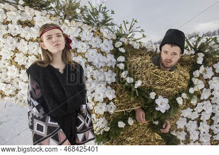 Krasnoilsk, Ukraine - 13 Jan 2017: A Girl And A Boy In Traditional Ukrainian Costumes For The Celebr
