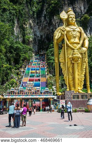 Gombak, Malaysia - 03 February, 2020: Batu Caves Is A Limestone Hill That Has A Series Of Caves And 
