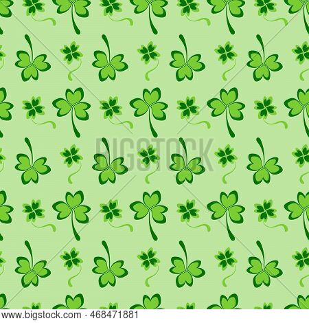 Shamrock Clover Seamless Pattern. Natural Green Background For St. Patrick\\\'s Day. Traditional Gre