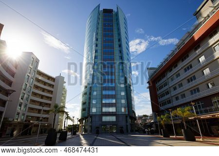 Business Center Pointe Simon Which Includes The Lumina Tower, A 21-story Office Building, A 40-unit 