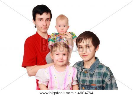 Três irmãos e irmã