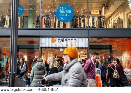 Cologne, Germany - November 12, 2022: Selective Blur On A Zalando Logo On Their Outlet Store Of Colo
