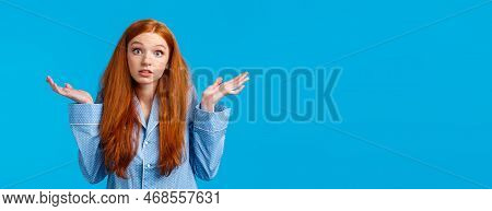 I Dont Know. Clueless Teenage Girl Cant Find Presents Under Christmas Tree, Waking Up Early Shruggin