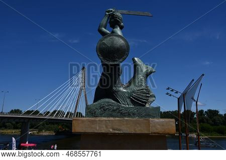 Warsaw, Poland - Jul 3:  Syrenka Mermaid Statue By Vistula River In Warsaw, Poland, As Seen On July 