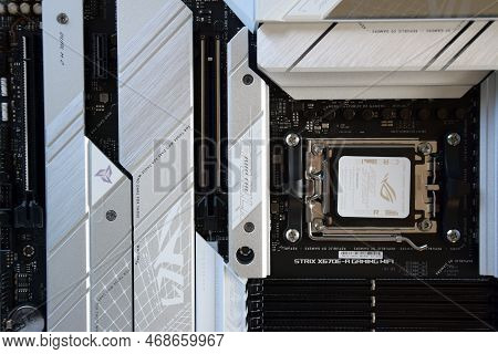 Motherboard Asus Rog Strix X670E Gaming Wi-fi