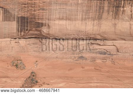 Anasazi Ruins, Ancient Cliff Dwellings, Located In The Sandstone Walls Of Canyon De Chelly, Chinle, 