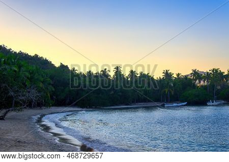 A Las Gatas Beach Zihuatanejo, Gro. Place