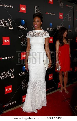 LOS ANGELES - kesä 16: Aisha Tyler saapuu 40th Daytime Emmy Awards on Skirball Cultural 