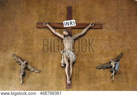 Krizevci, Croatia - May 09, 2012: Crucifixion In The Parish Church Of St. Anne In Krizevci, Croatia 