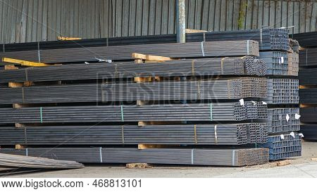 Long Steel Square Profile Pipes At Shelf Construction Material Storage