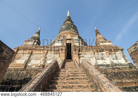 Thailand Ayutthaya Wat Yai Chai Mongkon