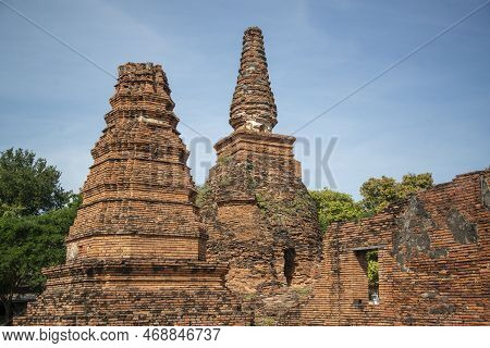 Thailand Ayutthaya Wat Plub Pla Chai
