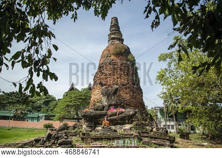 Thailand Ayutthaya Wat Chum Saeng