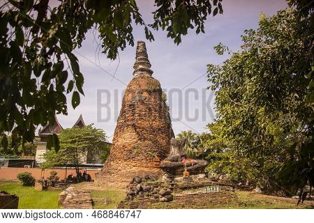 Thailand Ayutthaya Wat Chum Saeng