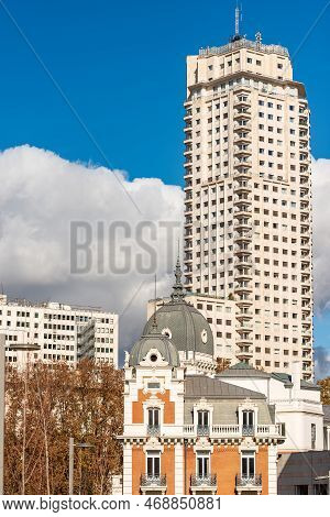 Madrid, Spain - Dec 10, 2022: Urban Skyline In Plaza De Espana (spain Square) With The Beautiful Bui