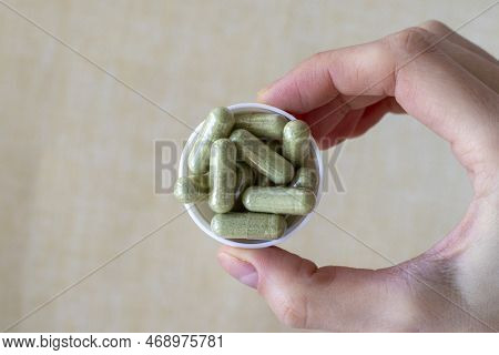 Green Health Supplements Kale Powder Tablets. Dietary Fiber Prebiotic Supplements For Healthy Gut In