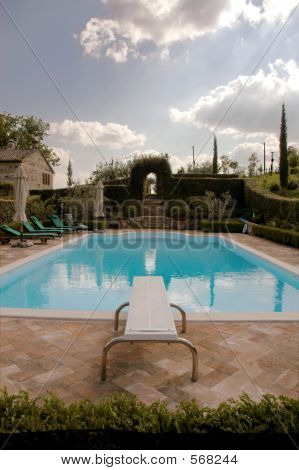 Piscina all'aperto, giardino