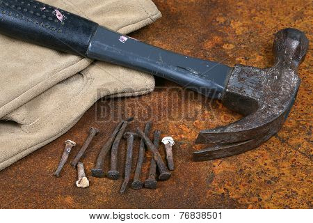 hammer gloves and nails