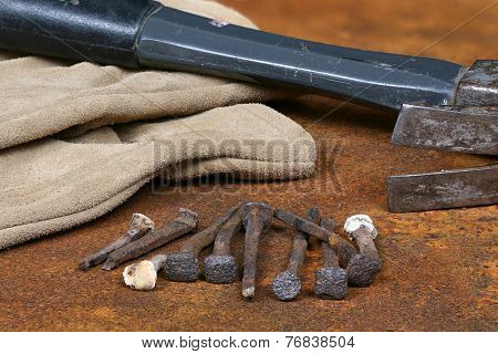hammer gloves and nails
