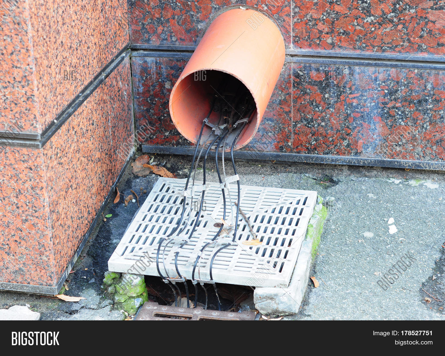Gutter Deicing Image & Photo (Free Trial) Bigstock