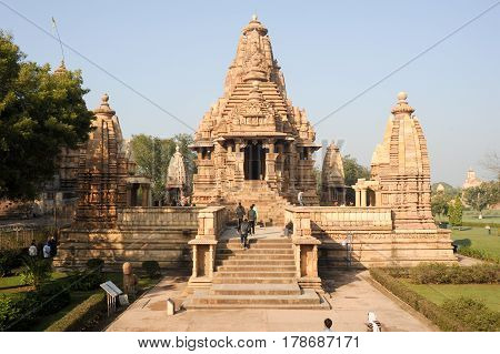 People Climb To The Hindu Temple Of Khaiuraho On India