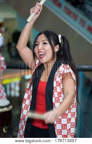 Moscow, Russia - March 25, 2017: Group Of Japanese Taiko Drummers Girls Perform In Kaleidoscope Shop