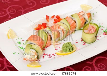 Sushi sulla piastra