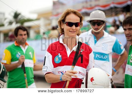 HUA HIN - 9. dubna: Pólista C. Zeisberger. Asijské Beach Polo mistrovství B Grimm princezny Pa C