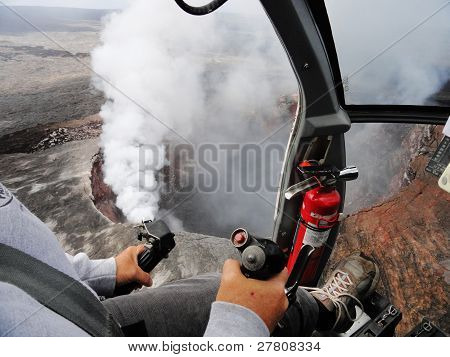 Helikopter över Kilauea