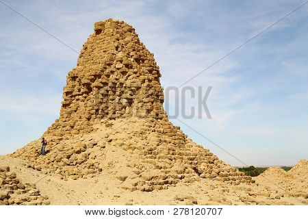The   Antique Pyramids Of The Black Pharaohs