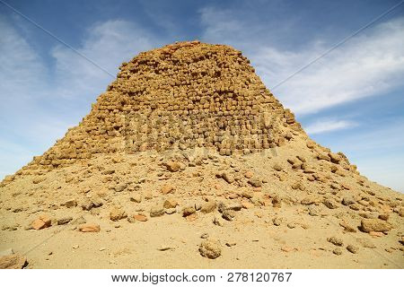 The   Antique Pyramids Of The Black Pharaohs