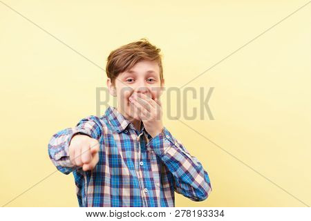 Grinning Boy Mocking And Laughing Pointing Finger At Viewer And Covering Mouth, Advertisement, Banne
