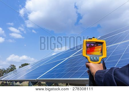 Thermoscan(thermal Image Camera), Industrial Equipment Used For Checking The Internal Temperature Of