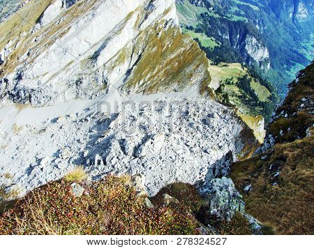 Rocky Valley Frumseltal On Churfirsten Mountain Range And Between The Summits Frumsel And Brisi - Ca