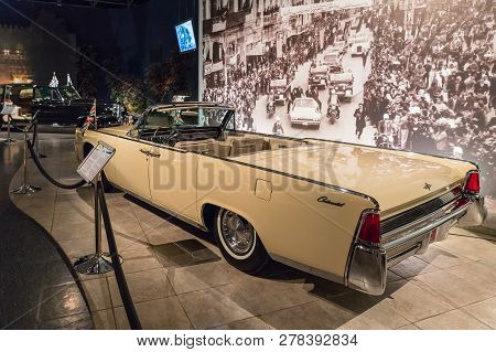 Amman, Jordan, December 07, 2018 : Lincoln Continental Convertible 1961 At The Exhibition In The Kin