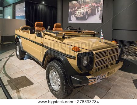 Amman, Jordan, December 07, 2018 : Mercedes-benz Ge4x4 1987 280 At The Exhibition In The King Abdull