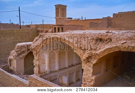 The Ruined Roof And Side Wall Of The Medieval Mansion In Old Yazd Open The View On Preseved Parts Of