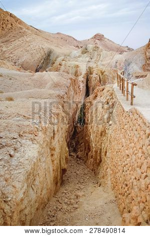 Rocks Of Oasis Chebika, Famous Landmark In Sahara Desert. Tunisi