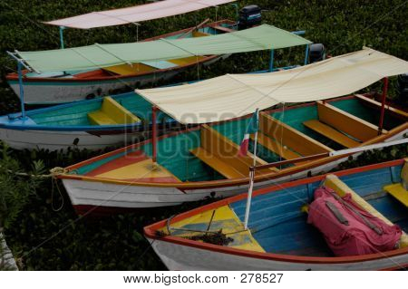 Farverige Boats2