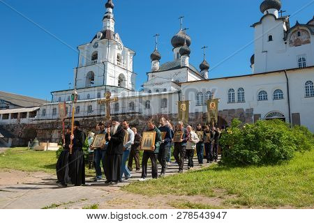 Solovki, Republic Of Karelia, Russia - June 27, 2018: Religious Procession In The Spaso-preobrazhens