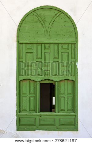 Old City In Jeddah, Saudi Arabia Known As Historical Jeddah. Old And Heritage Windows And Doors In J