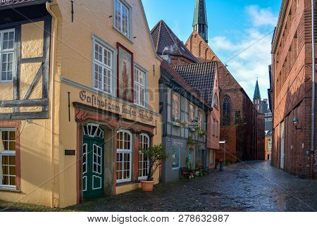 Bremen, Germany. 19 Nov 2017. Street Schnoor In The Old Quarter In Bremen