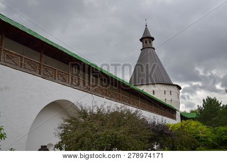 Moscow, Russia - July 09, 2018: View Of The Fortress Wall And Tower. Fortifications Novospassky Mona