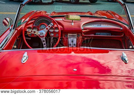 Jesup, Ga - March 17, 2018: Close Up View Of A 1960 Chevrolet Corvette At The Jesup 2018 St. Patrick