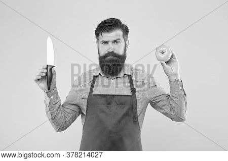 Ultimate List Of Cutting Techniques Every Chef Should Know. Bearded Man Prepare Tomato. Chef Prepare